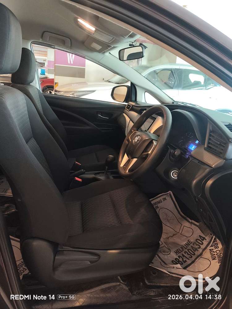 Toyota Innova Crysta 2.8 Gx At 8 Seater, 2017, Diesel