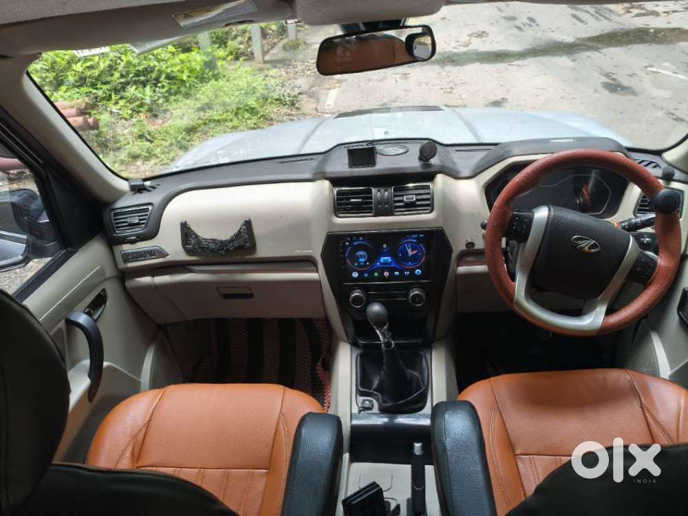 Mahindra Scorpio S10 8 Seater, 2016, Diesel