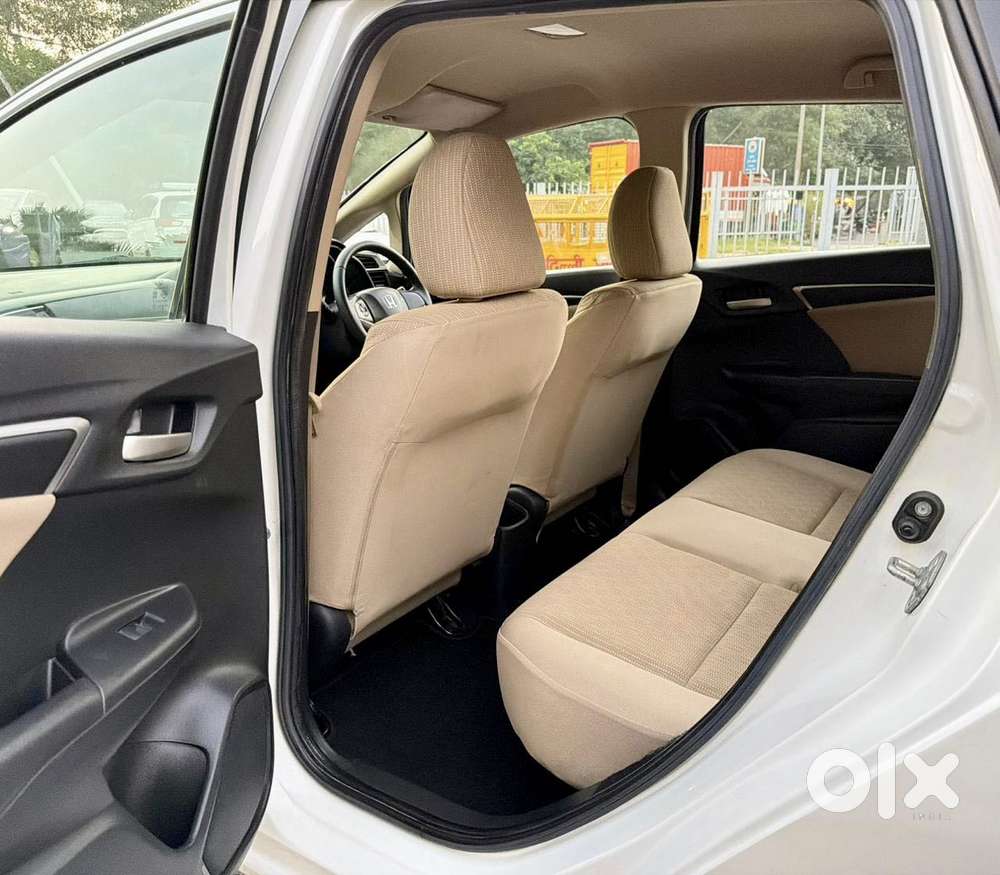 Honda Jazz V Automatic, 2018, Petrol