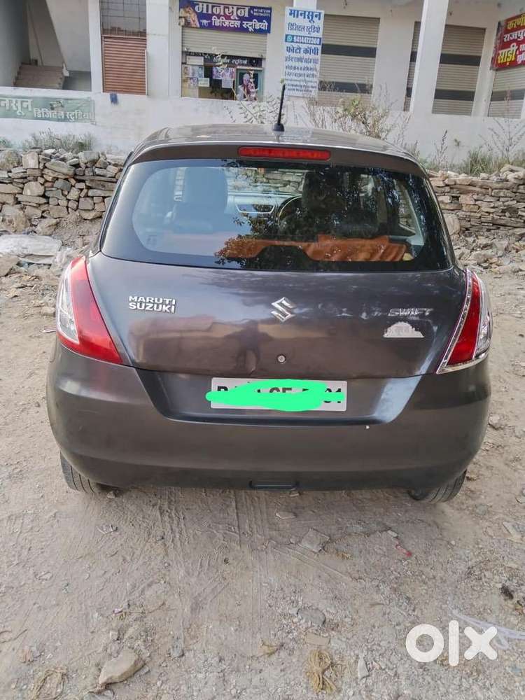 Maruti Suzuki Swift 2017 Petrol Well Maintained