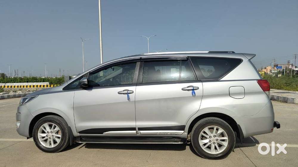 Toyota Innova Crysta [2020-ongoing] 2.7 Gx Mt 8 Str, 2024, Diesel