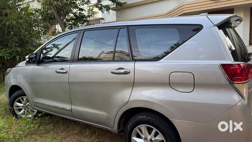 Toyota Innova Crysta 2016 Diesel Manual