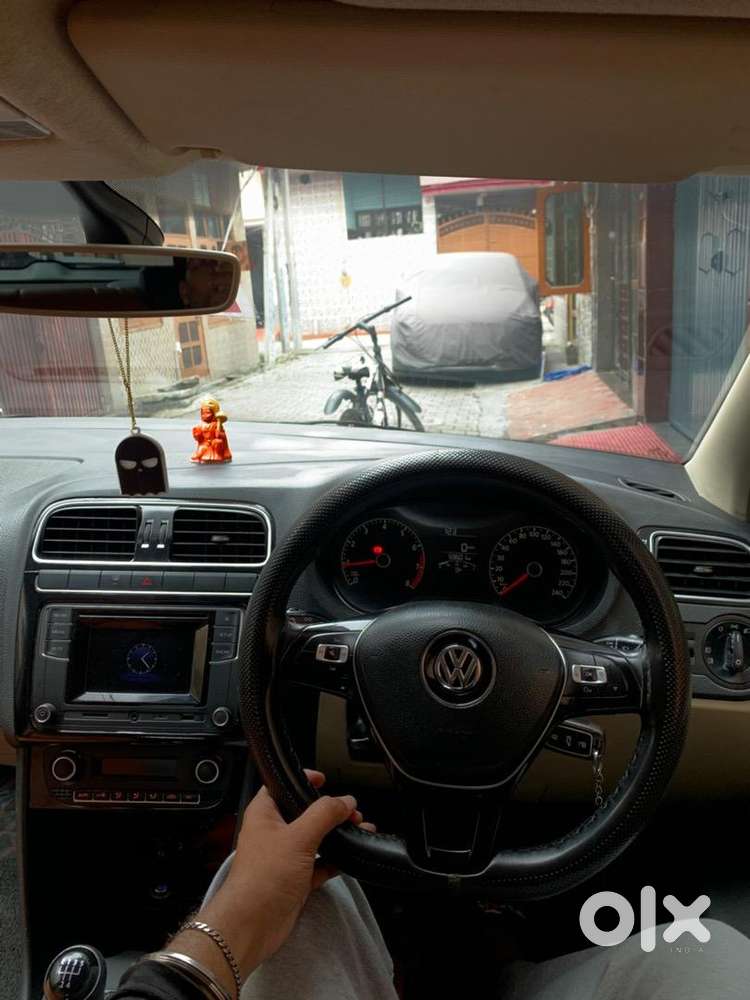 Volkswagen Polo October 2016 Petrol  Manual In Excellent Condition.