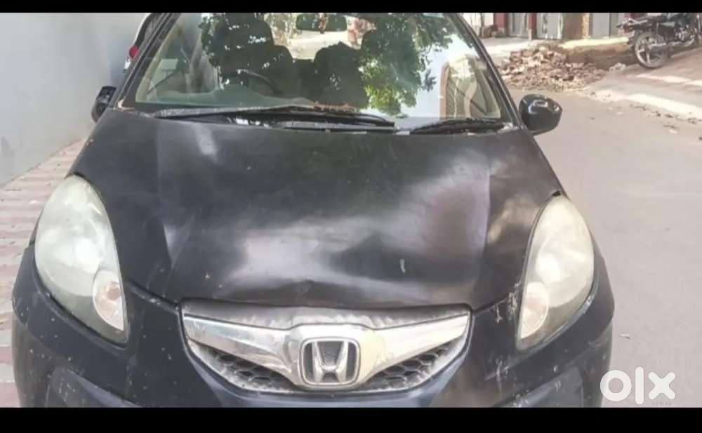 Direct Owner Honda Brio Petrol Mt 2013 Cng Outside Fitted