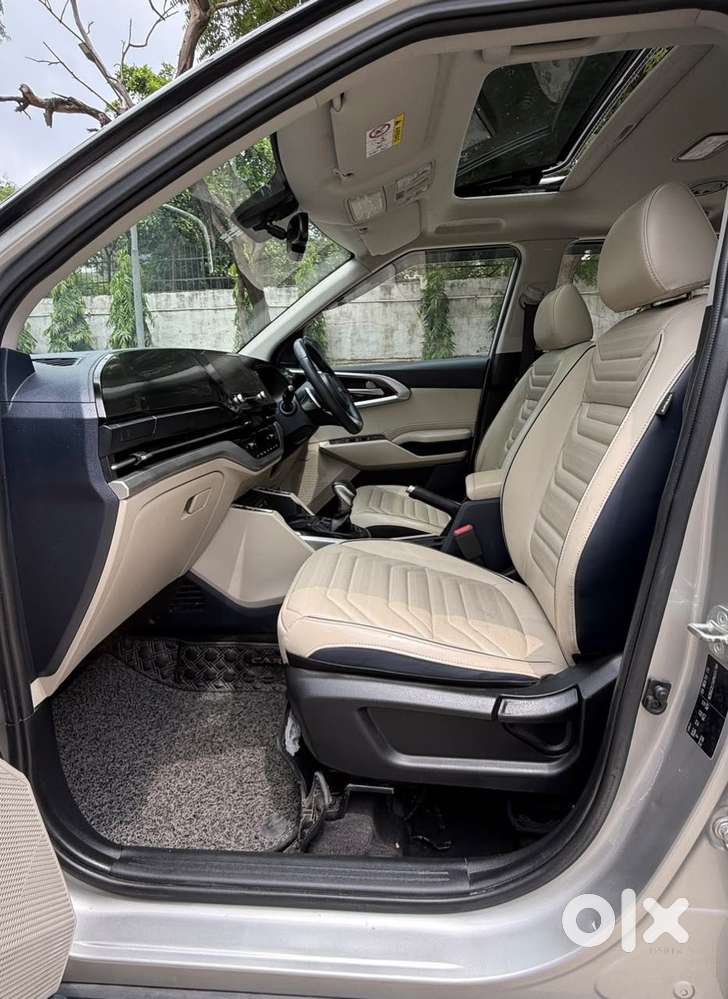 Kia Carens 1.5 Luxury Plus Turbo Dct 7 Str, 2023, Petrol