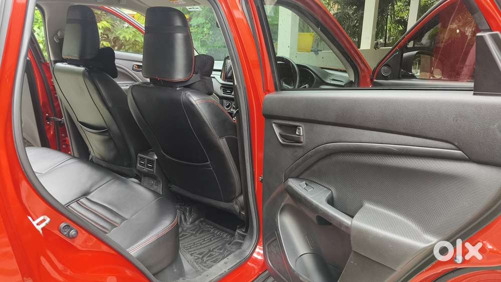 2023 Maruti Brezza Lxi Petrol Manual  33,211 Km