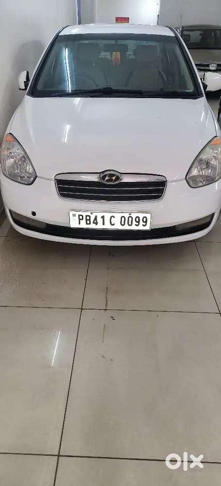 Hyundai Verna 2010 Diesel ,105000 Km Driven ,passing 2031