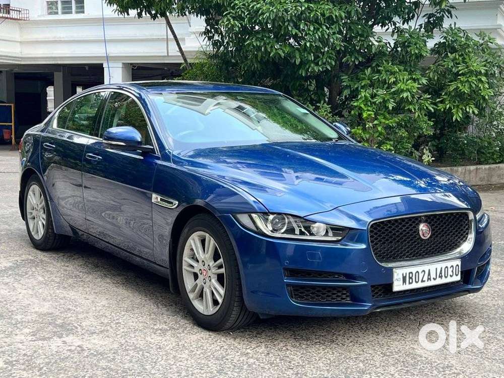 Jaguar Xe Portfolio, 2016, Petrol