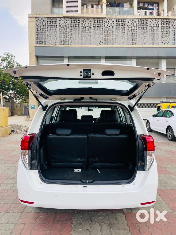 Toyota Innova Crysta 2.4 G Mt 8s, 2021, Diesel