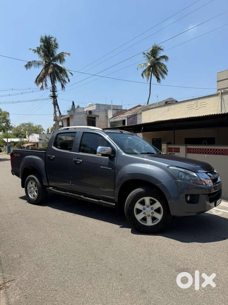 Isuzu V-cross 2016 Diesel Well Maintained