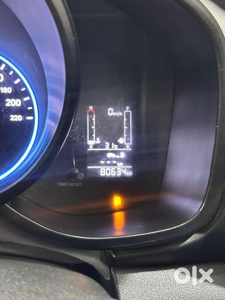 Hyundai Venue 2022 Petrol Well Maintained