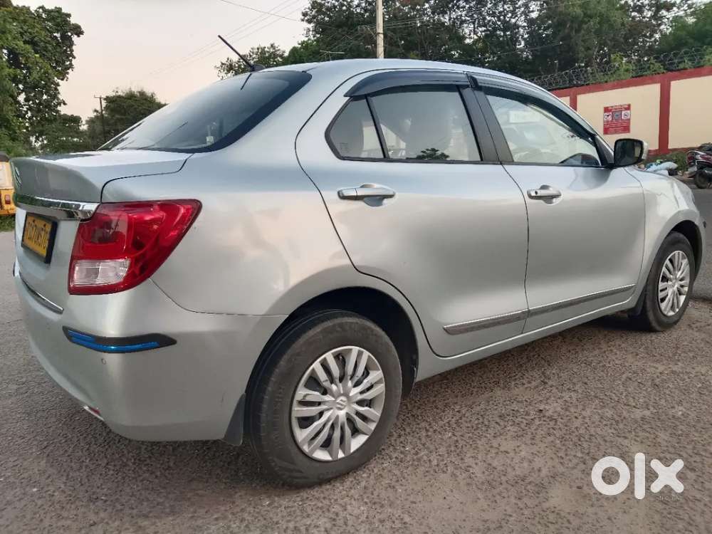 Maruti Suzuki Dzire 1.2 Vxi Cng, 2024, Cng & Hybrids