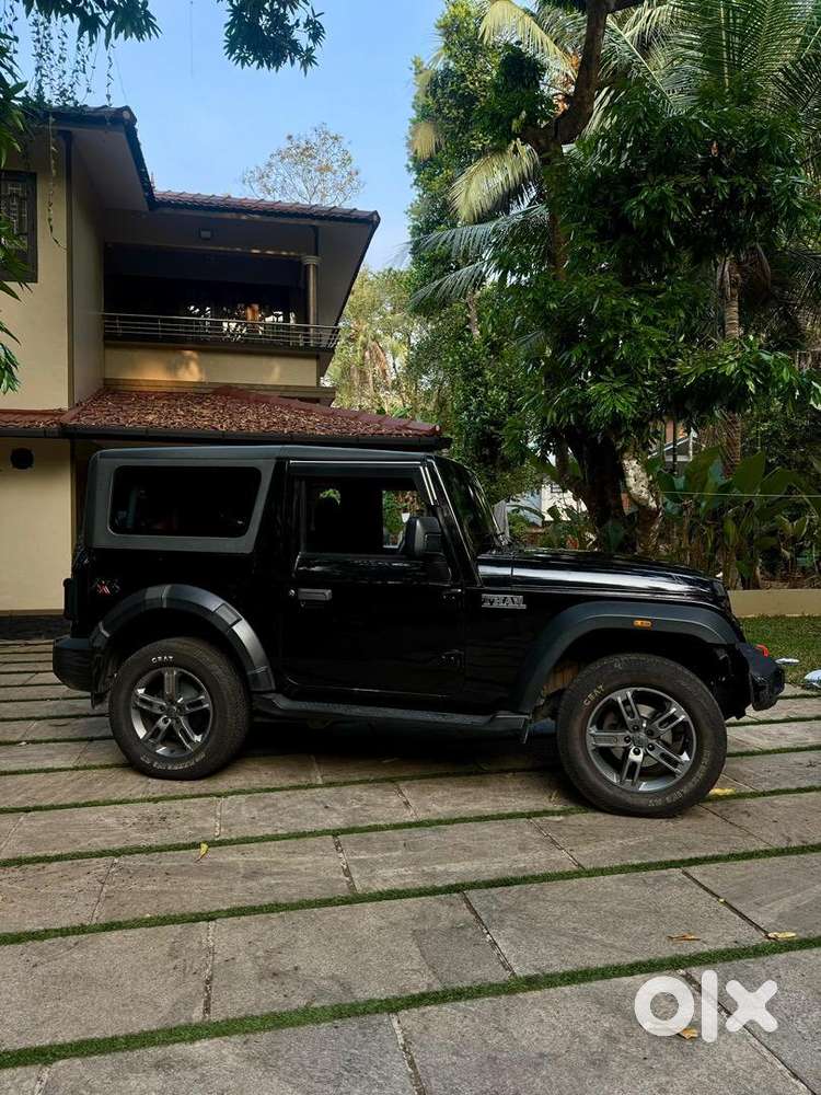 Mahindrathar Petrol Automatic 4*4 Single Owner