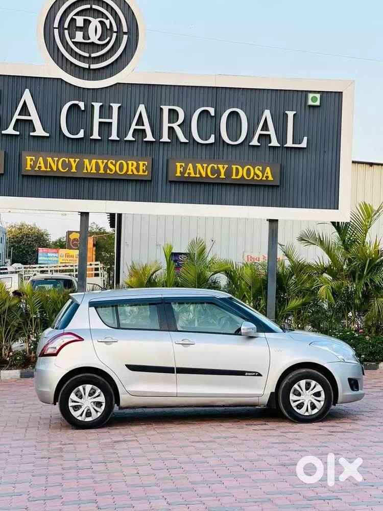 Maruti Suzuki Swift Vxi, 2012, Petrol