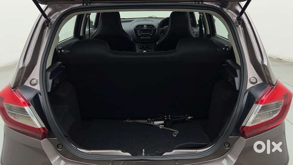 Tata Tiago 1.2 Revotron Xt, 2018, Petrol