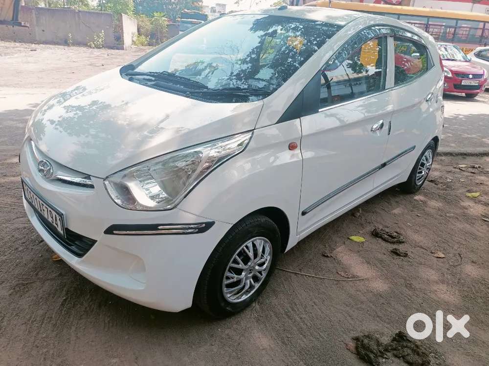 Hyundai Aura 2016 Petrol Well Maintained