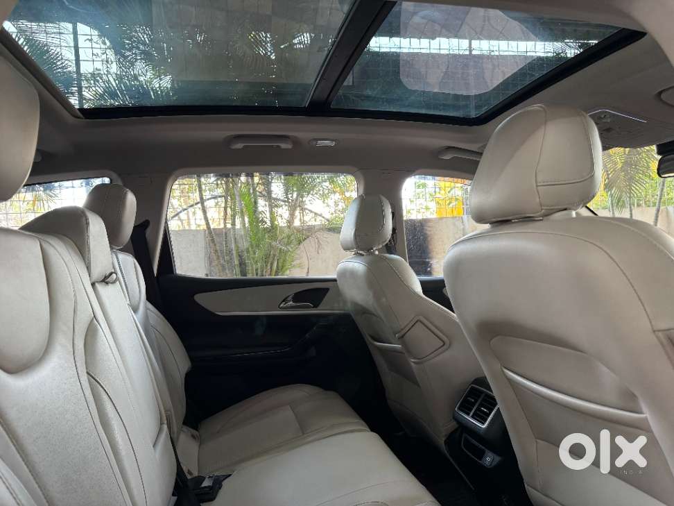 Mahindra Xuv700 2.2 Ax 7 Diesel At Luxury Pack Str, 2021, Diesel