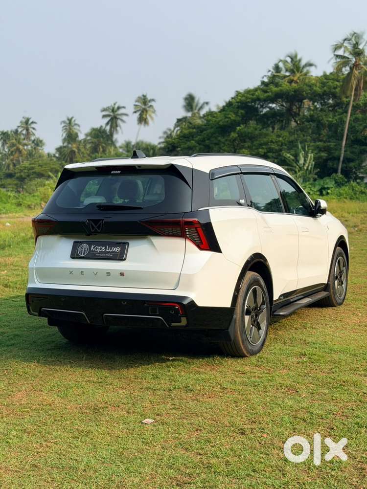 Mahindra Xev 9s, 2026, Electric