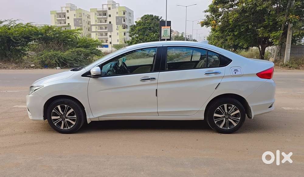 Honda City I-vtec V, 2018, Petrol