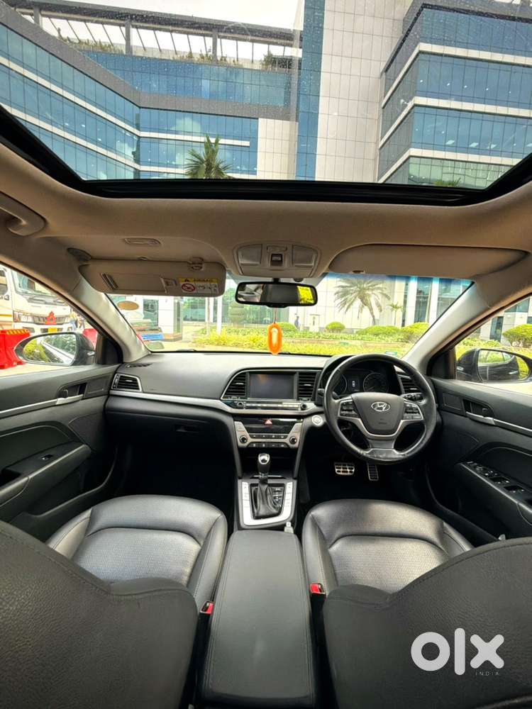 Hyundai New Elantra Sx (o) At 1st Owner Doctor Owned