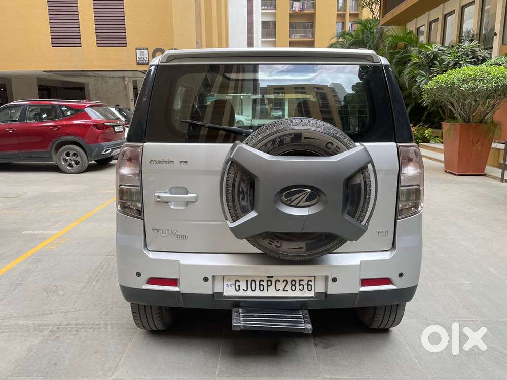 Mahindra Tuv 300 2020 Dual Tone