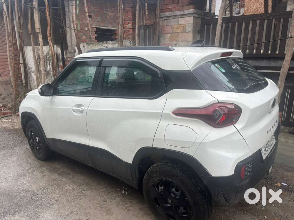 Tata Punch Petrol 2025 Sunroof Top Model