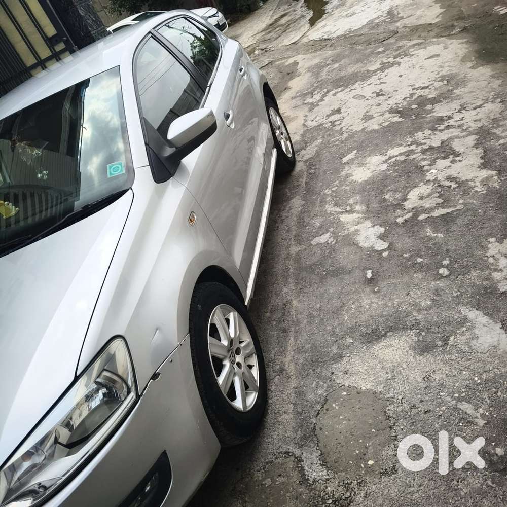 Volkswagen Polo 2011 Odometer 77000 Km