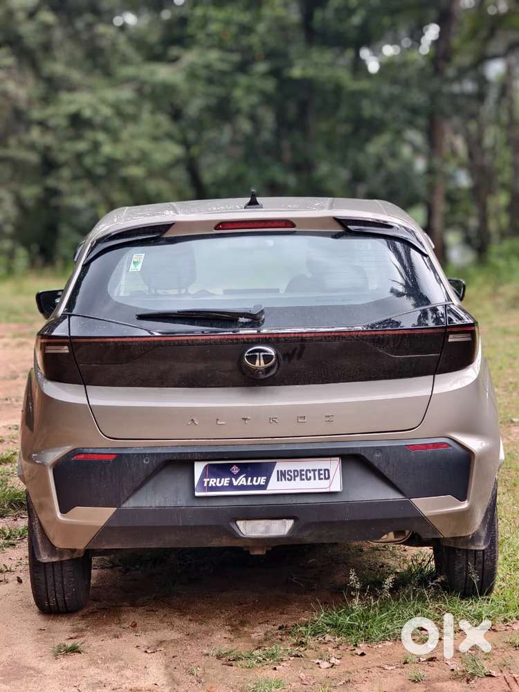 Tata Altroz Creative S, 2025, Petrol