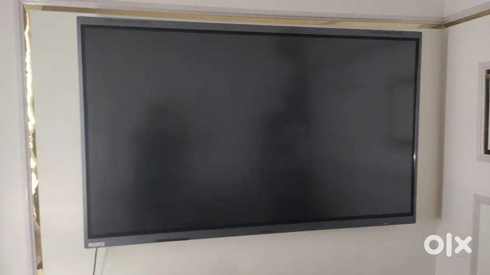 Maxhub E3 75 inch and Dji mic 2 Both buying price 1,55000