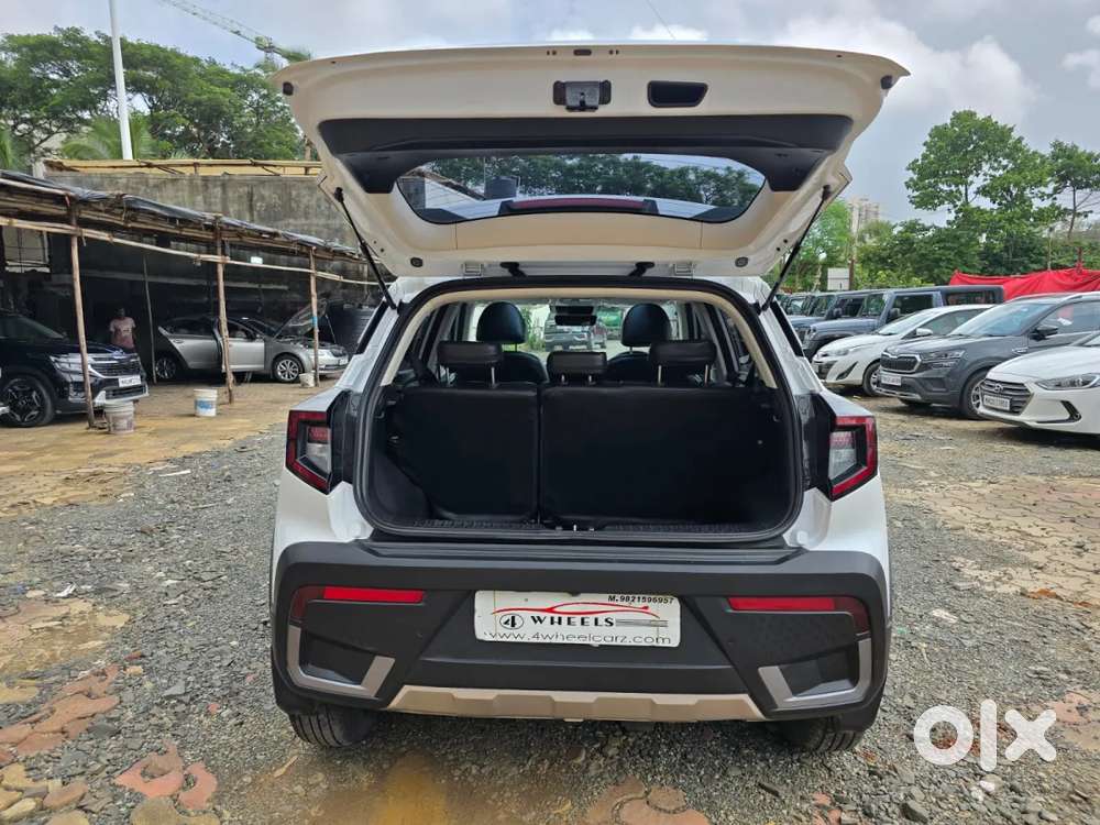 Mahindra Xuv 3xo Ax5l 1.2 Petrol At, 2025, Petrol