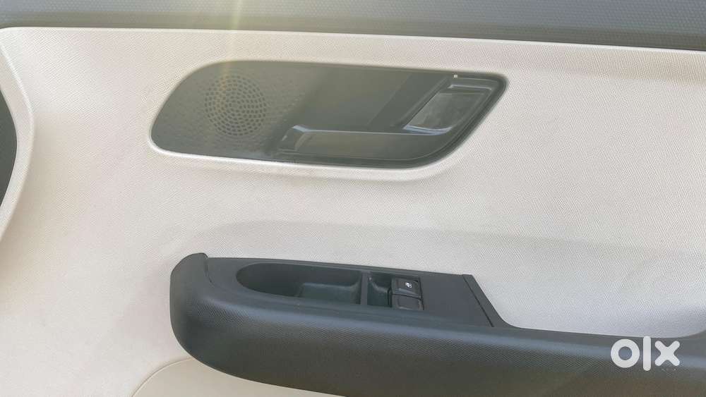 Tata Altroz Xe Petrol, 2022, Petrol