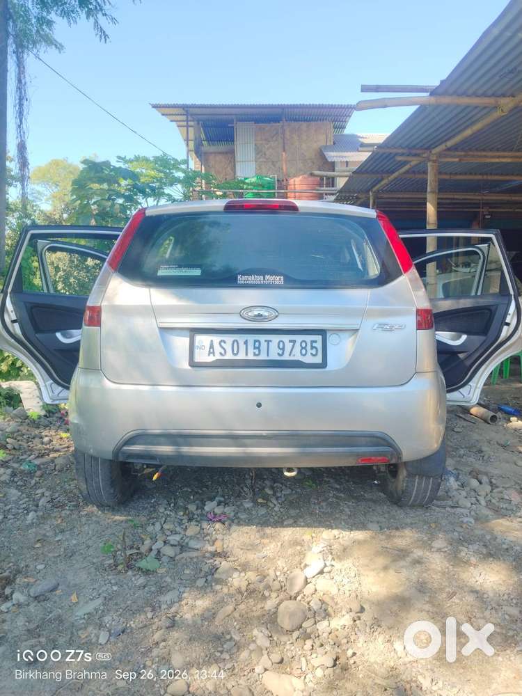 Ford Figo 1.2 Trend Petrol 2015