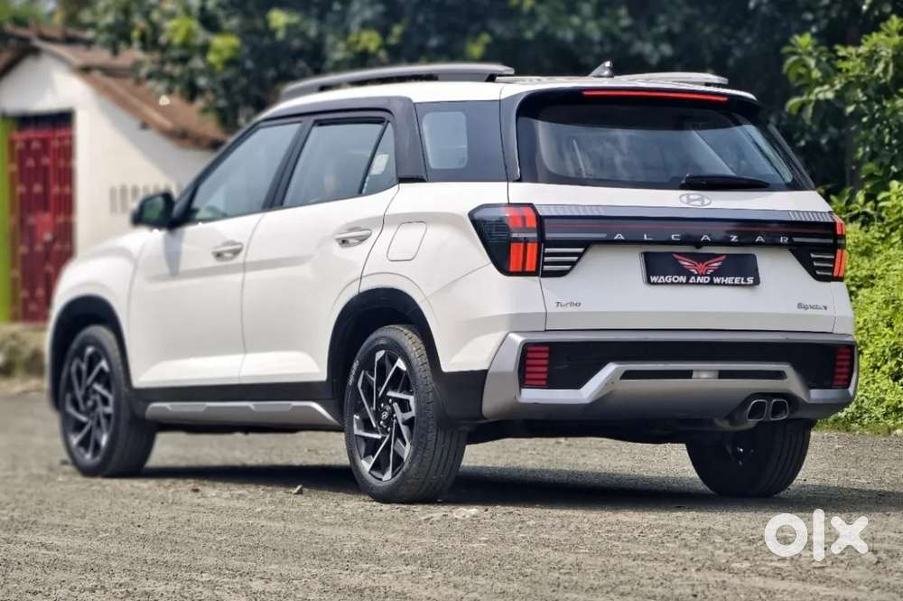 Hyundai Alcazar, 2025, Petrol