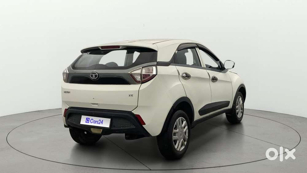 Tata Nexon 1.2 Revotron Xe, 2018, Petrol