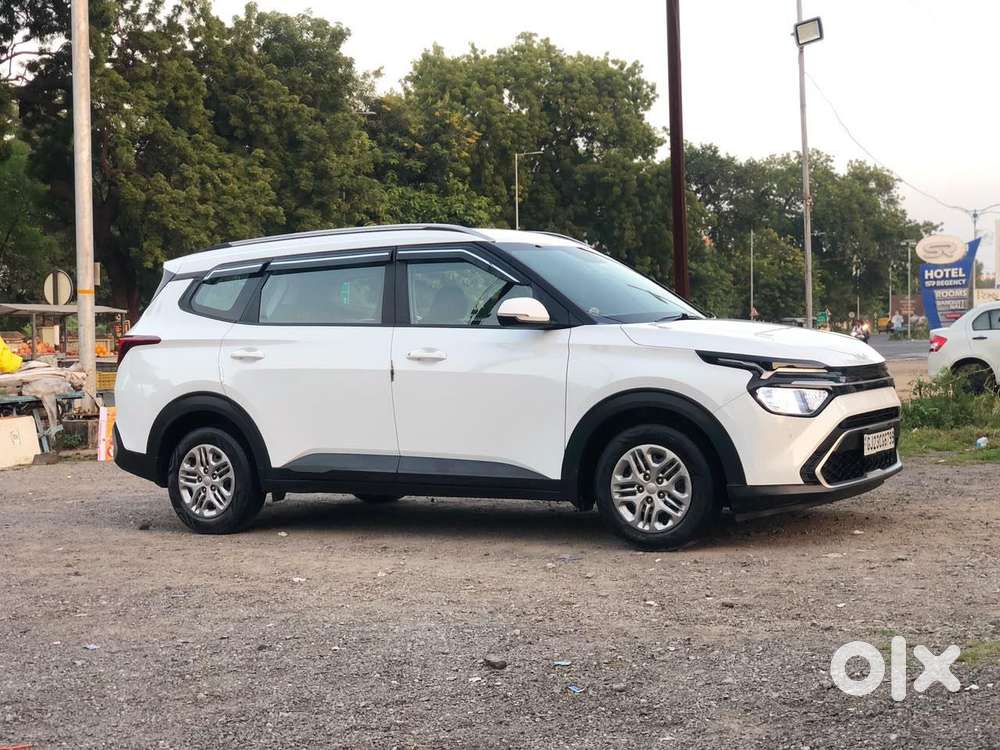 Kia Carens 1.5 Prestige 7 Str, 2023, Petrol