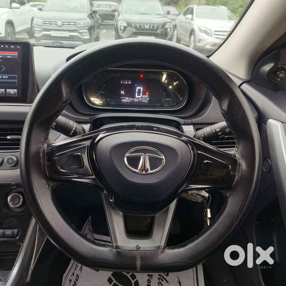 Tata Nexon 1.2 Revotron Xma Amt (s), 2023, Petrol