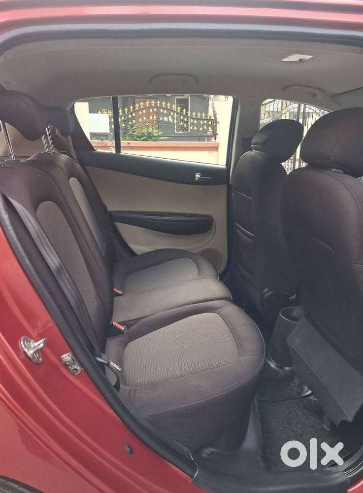 Hyundai I20 New Sportz At 1.4, 2013, Petrol