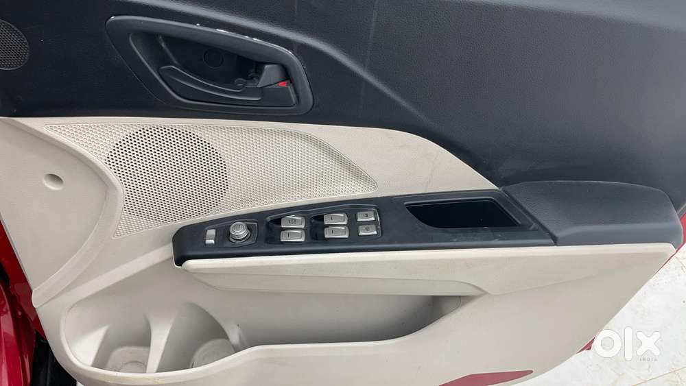 Mahindra Xuv300 W6, 2019, Petrol