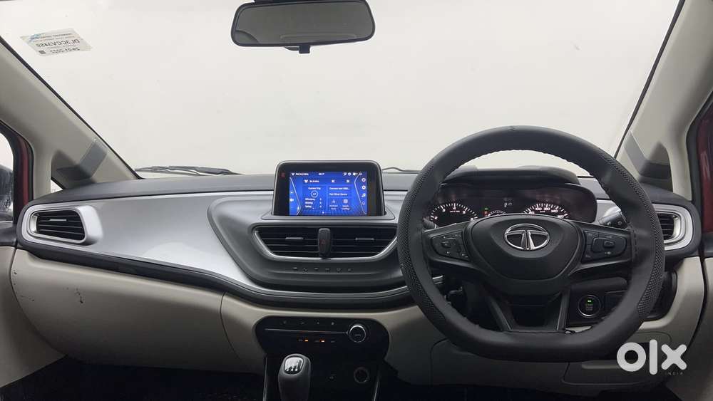 Tata Altroz 1.2 Xt, 2022, Petrol