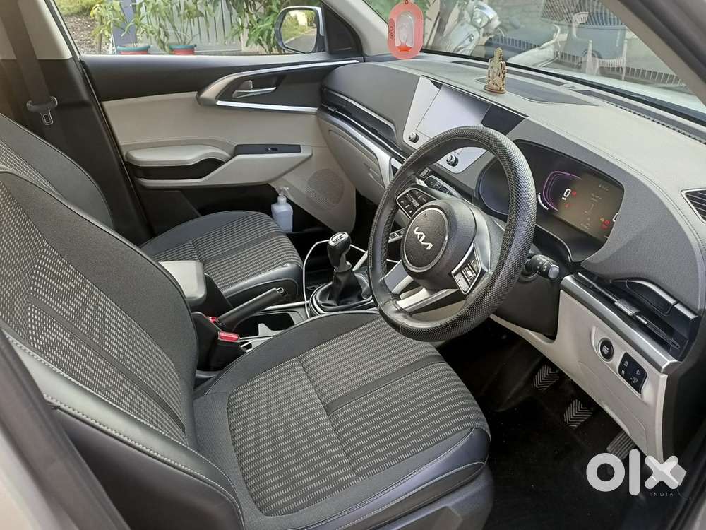 Kia Carens 2024 Variant