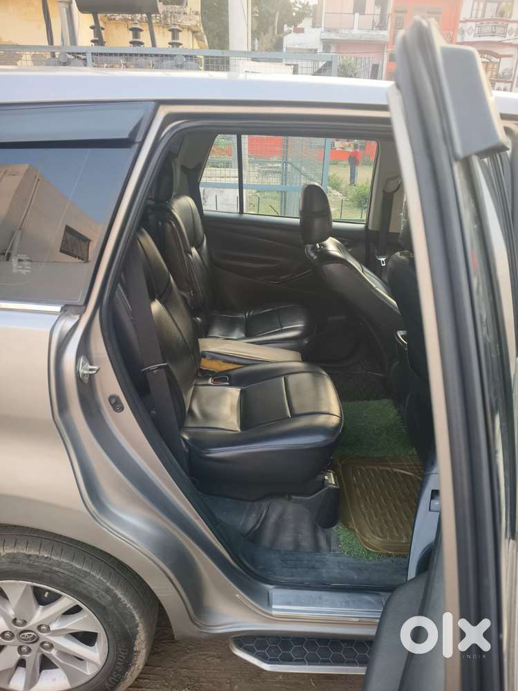 Toyota Innova Crysta G 7 Str, 2017