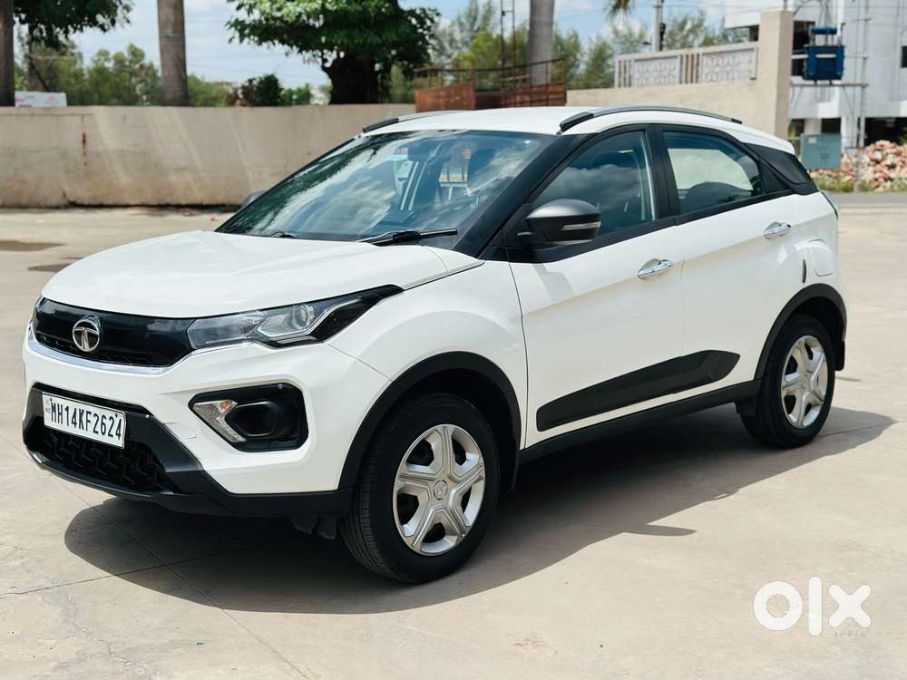 Tata Nexon 1.2 Revotron Xm (s), 2022, Cng & Hybrids