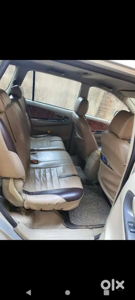 Toyota Innova Hycross 2009 Diesel 185000 Km Driven