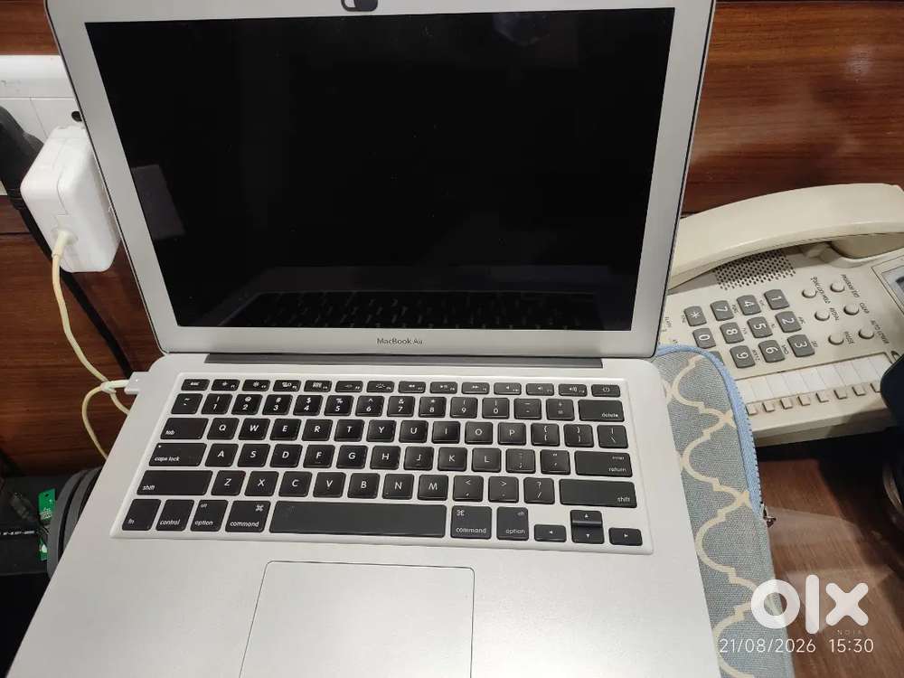 MacBook Air 13-inch (Early 2015)
