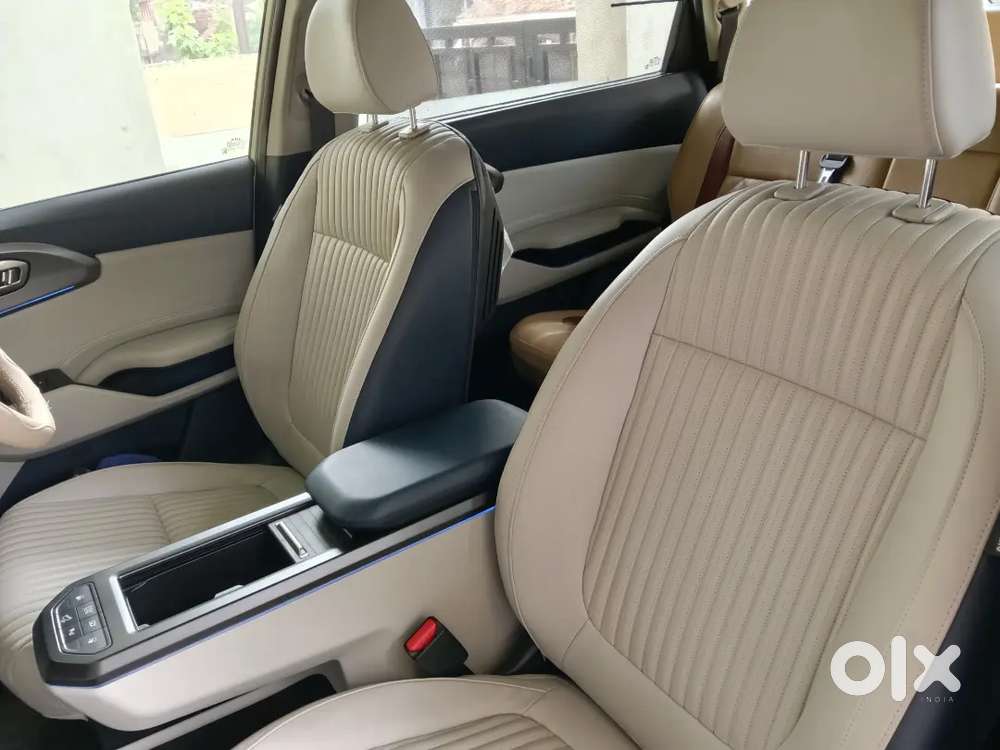 Kia Carens Clavis Ev 2025 Electric 3500 Km Driven