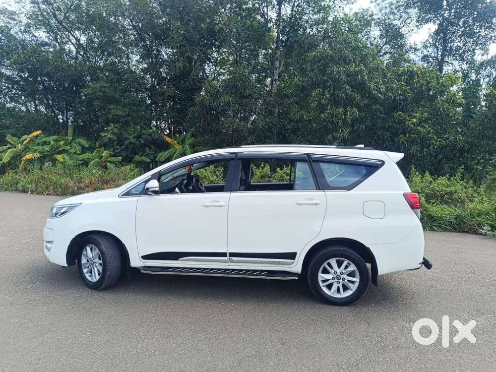 Toyota Innova Crysta 2017