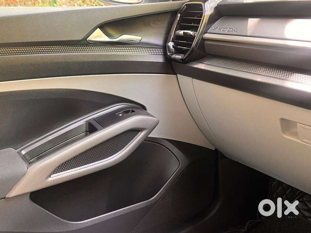 Skoda Kylaq Signature At, 2025, Petrol