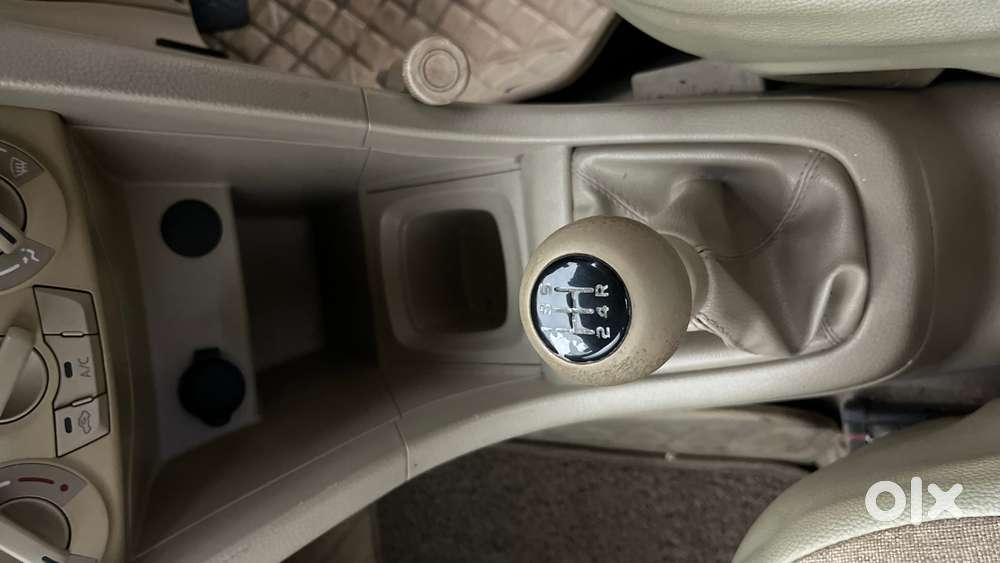 Maruti Suzuki Swift Dzire Vxi 1.2, 2014, Petrol