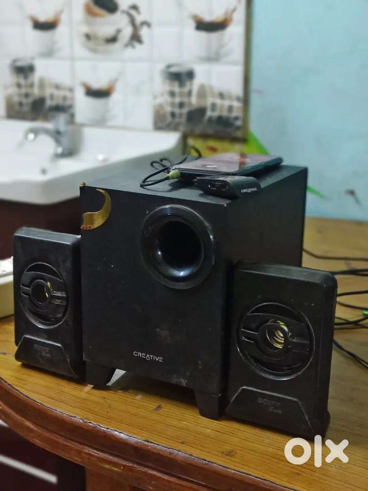 Creative 2.1 home theatre speaker system