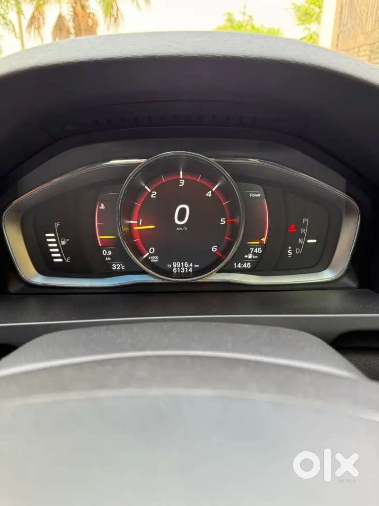 Luxury Safe And Reliable Car
